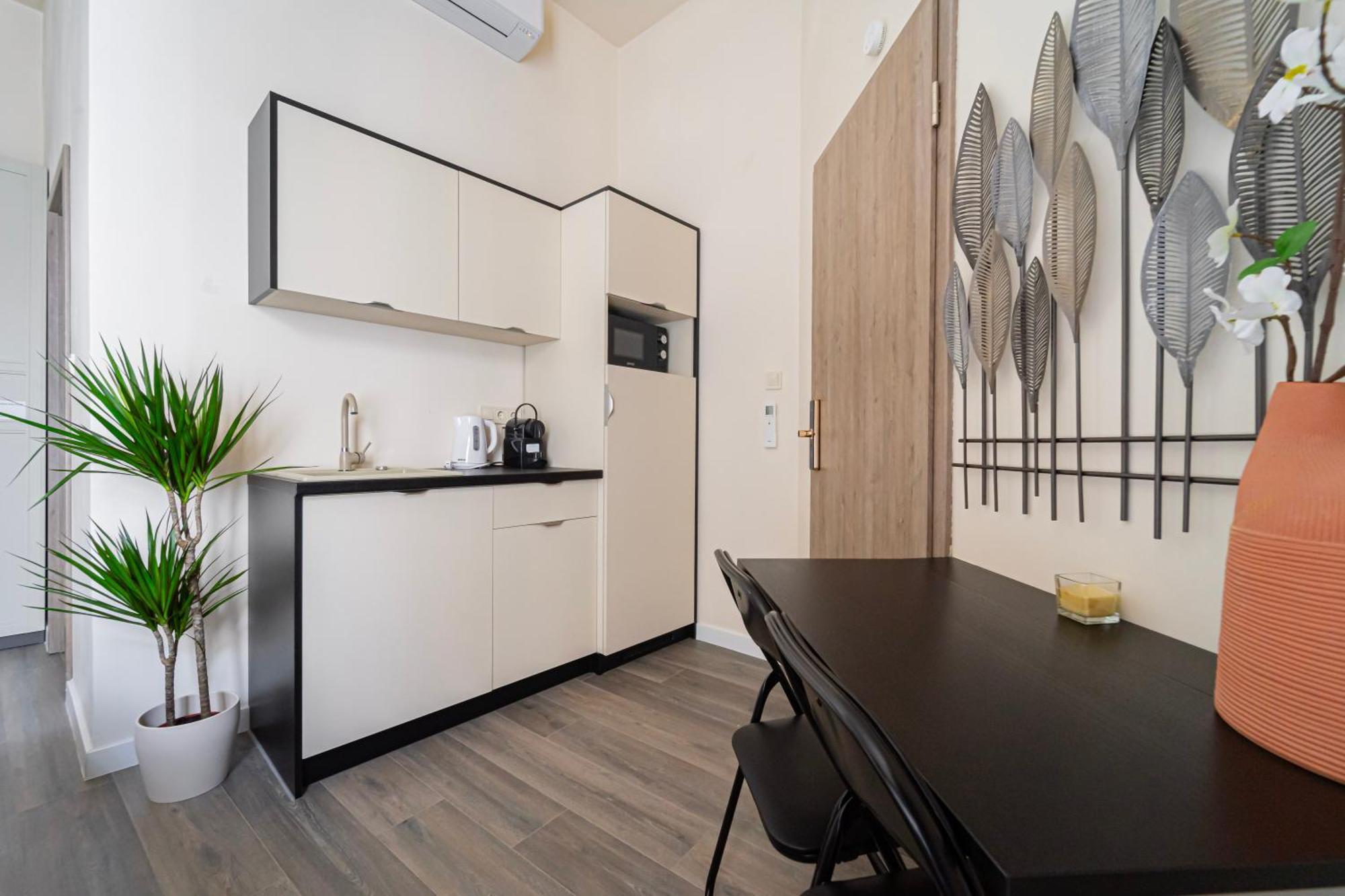 Marton'S Dessewffy Apartments — Photos 2