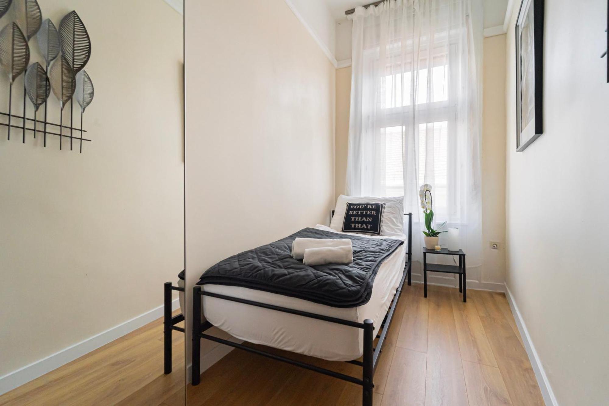 Marton'S Dessewffy Apartments — Photos 3